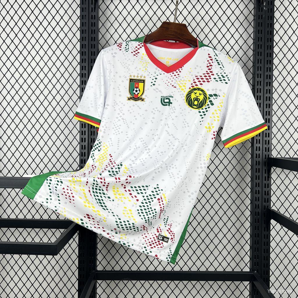 Camiseta de fútbol Camerún 2026 VISITANTE MANGA CORTA VERSION FAN
